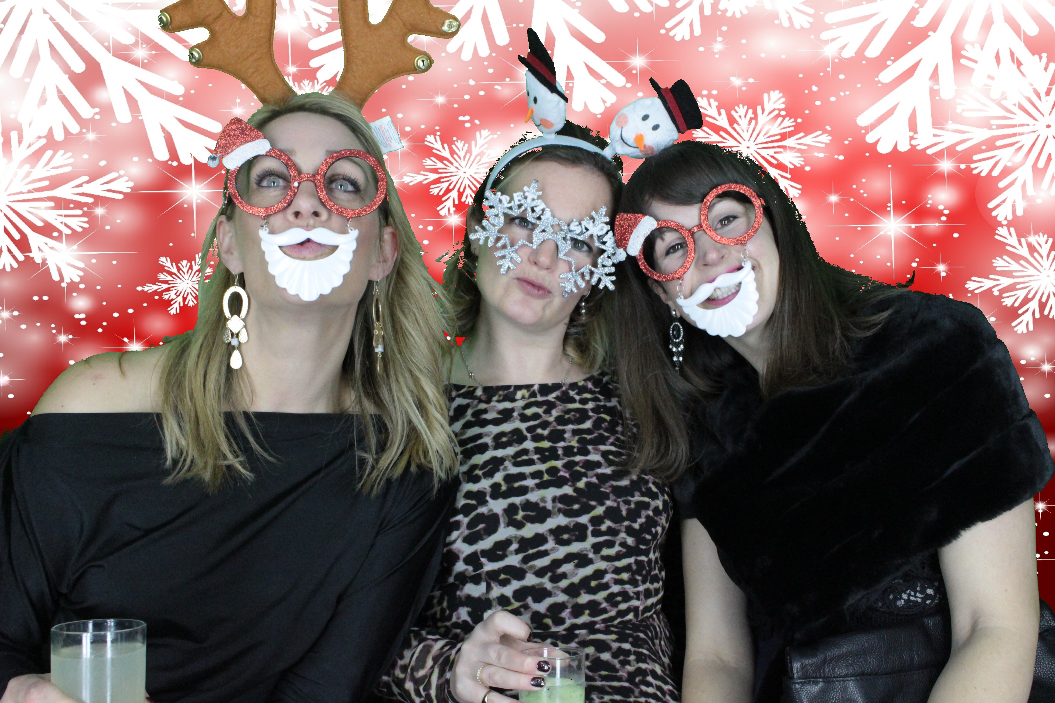 Upavon Officers' Mess Christmas Party | View more photos from the event at gallery.myphotoboothexperience.co.uk/u/MyPhotoBoothExperienceLtd/Upavon-Officers-Mess-Christmas-Party